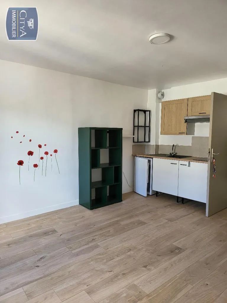 Cuisine - Appartement Rénové au Calme à Poitiers