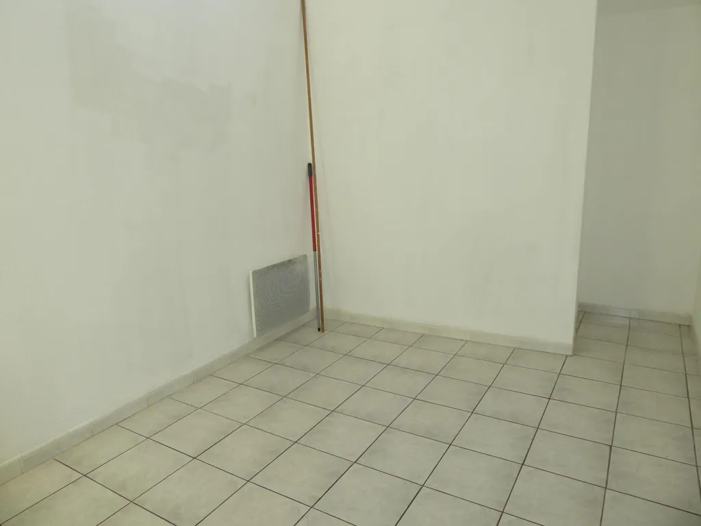 Pièces - Appartement Duplex avec Jardin dans Immeuble Sécurisé à Aubenas