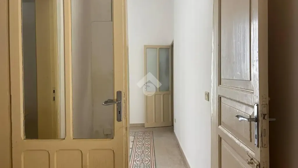 Esik - Independent House with Balconies in Alcamo