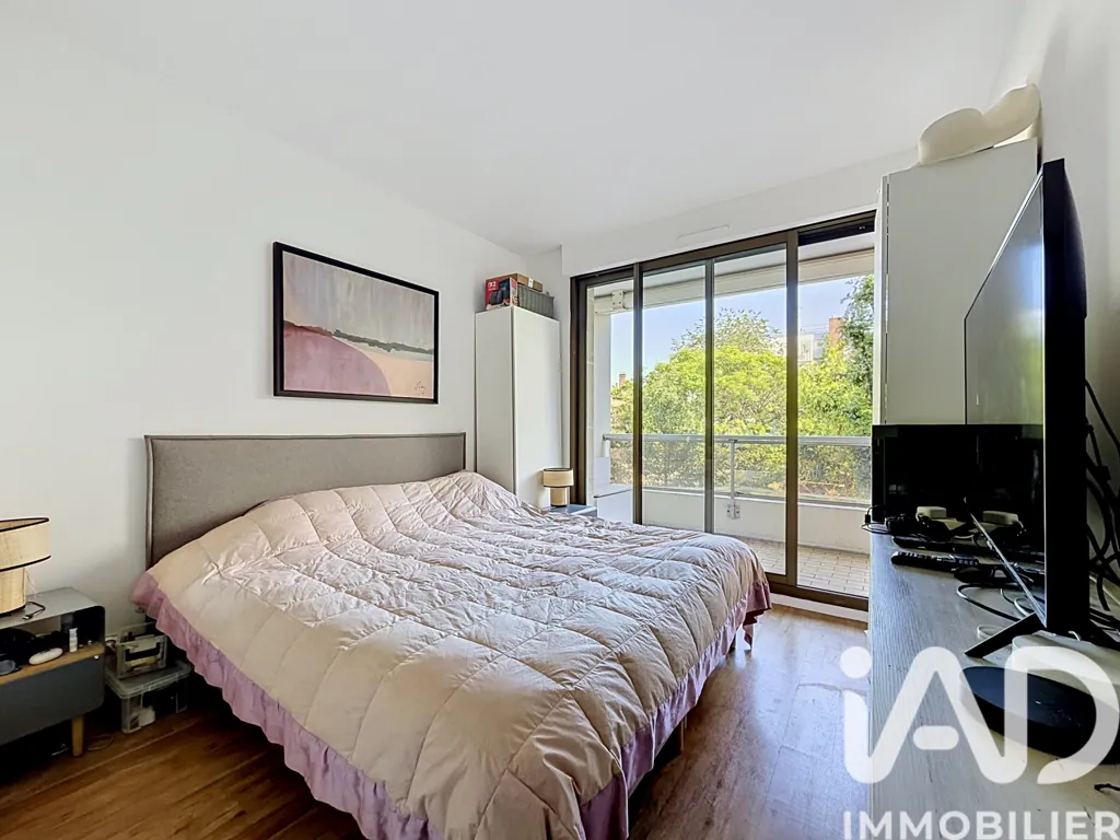 Chambres - Appartement avec Double Terrasse au Cœur de Bécon