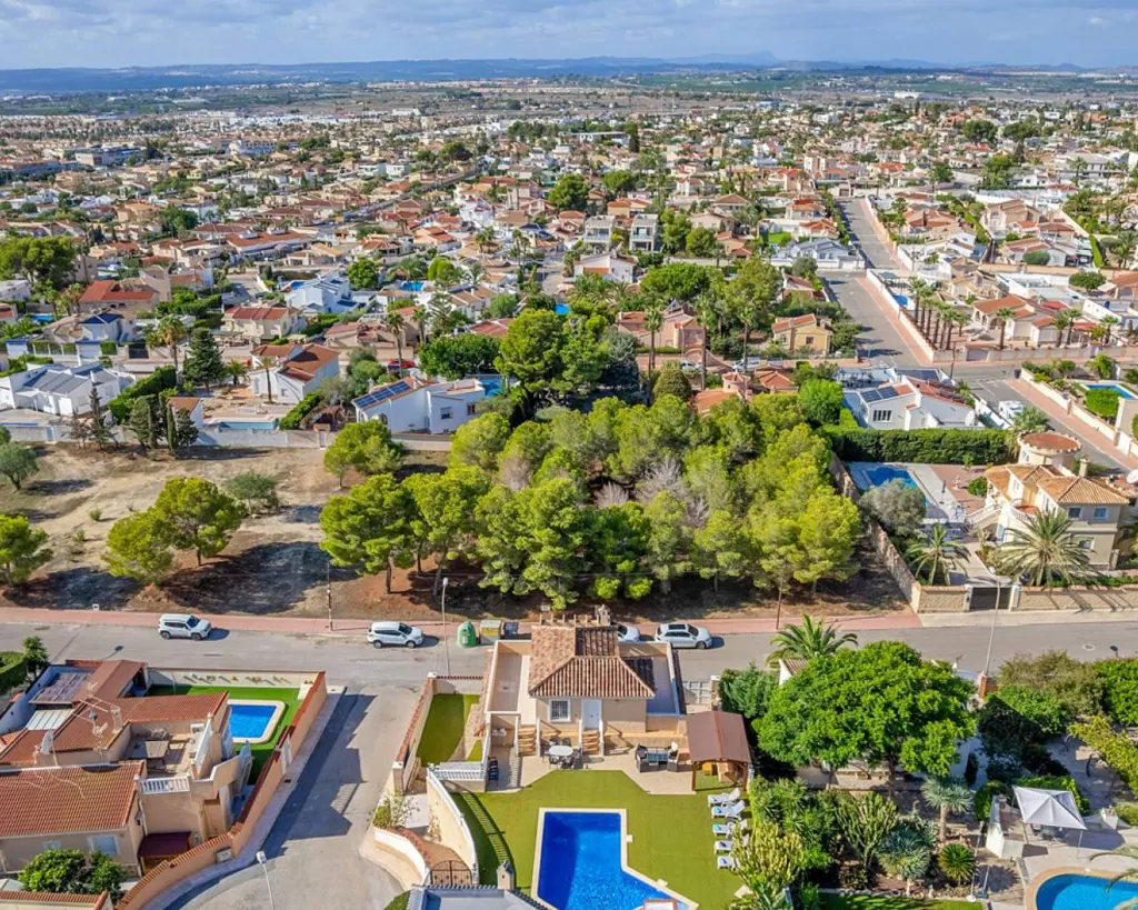 Õhuvaade - Seven-Bedroom Villa with Pool in Ciudad Quesada