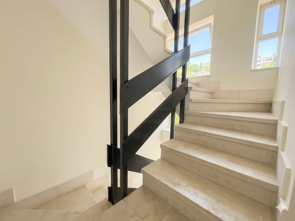 Pièces - Flat with Terrace in La Carihuela, Torremolinos