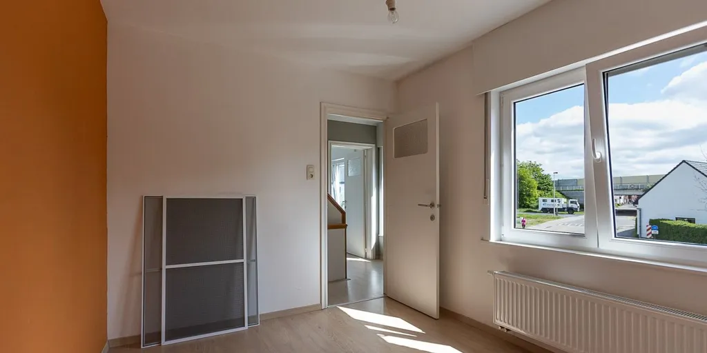 Entrée - Maison avec Jardin et Garage à Aalter