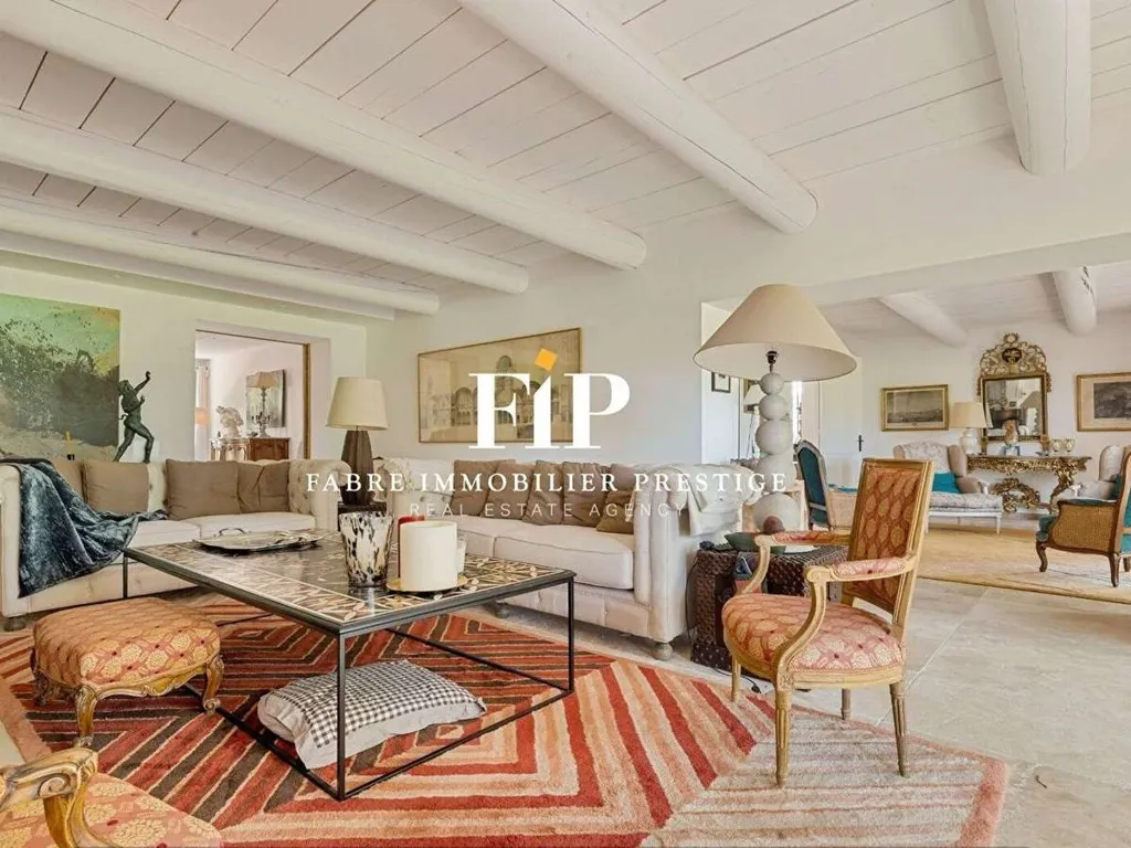 Elutuba - Luxurious Estate with Pools in Eygalières