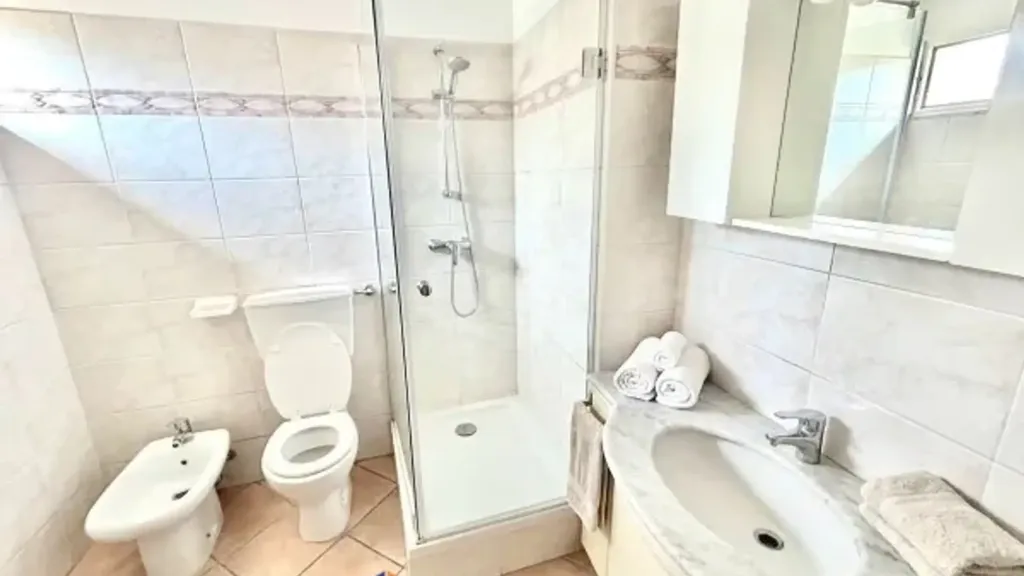Salles de bain - Quadrilocale with Sea View in Loano