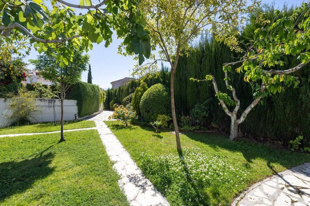 Aed - Luxury House with Pool in Granada