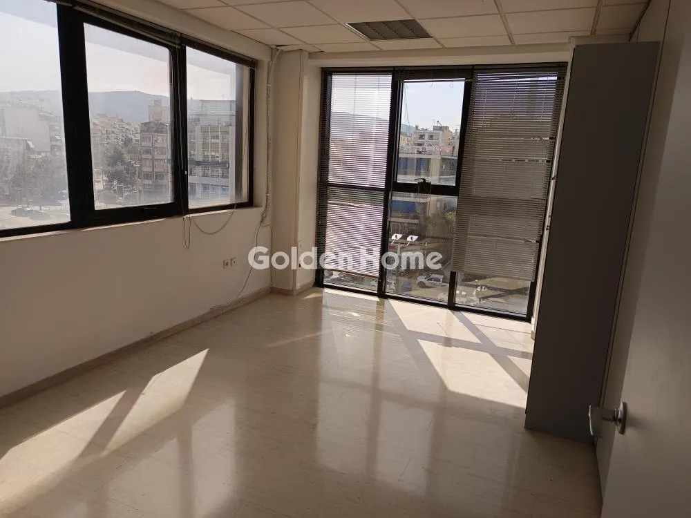 Kabinet - Office with Prominent Façade in Kallithea