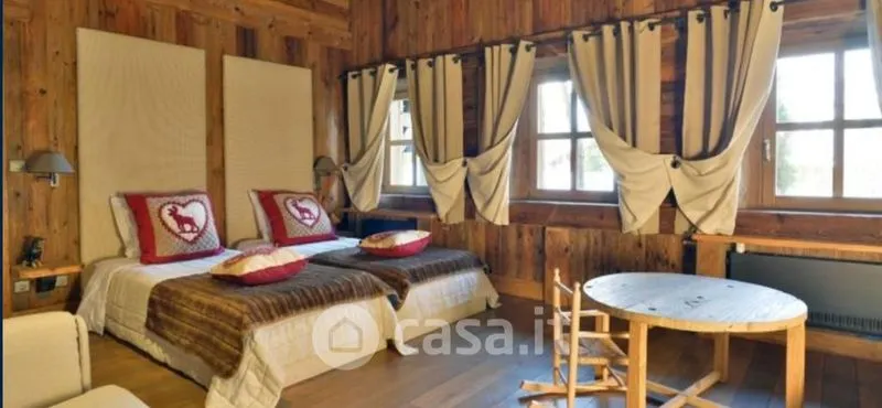 Magamistoad - Chalet with Heated Pool in Courmayeur