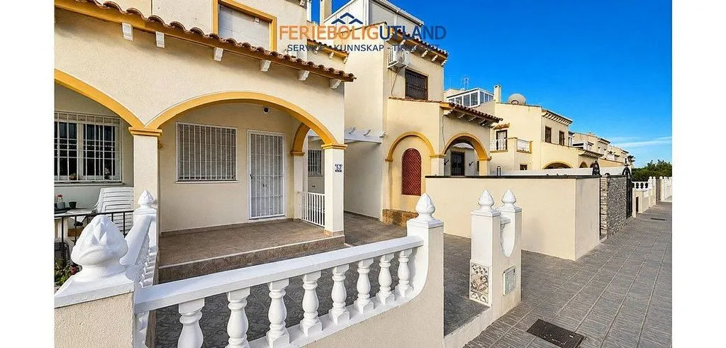 Extérieur - Terraced Semi-Detached with Pool in Cabo Roig