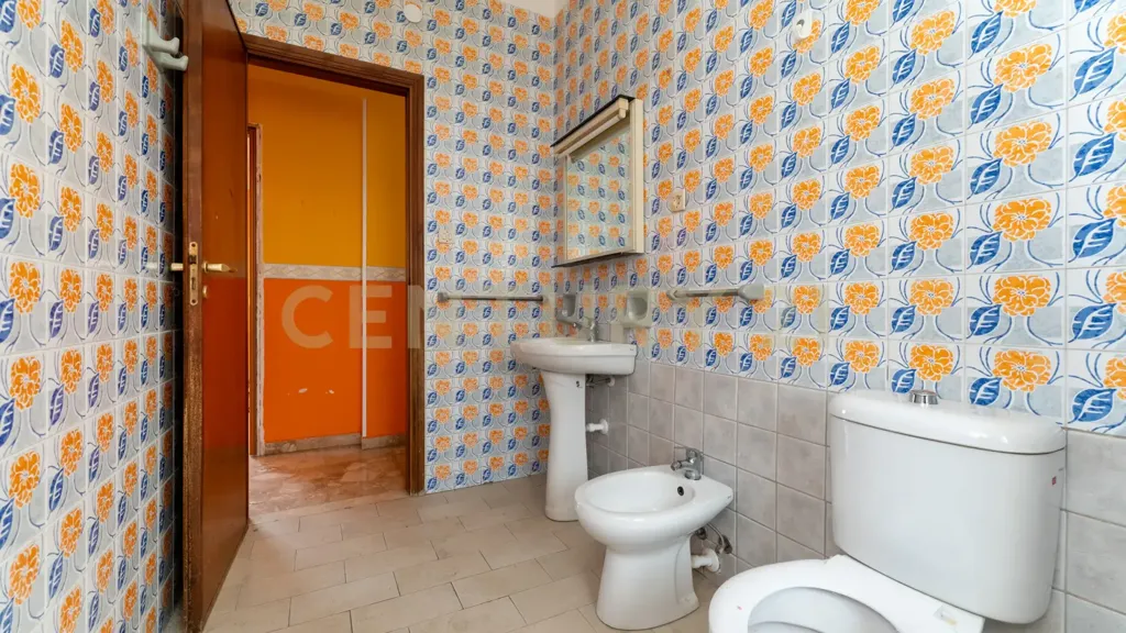 6-room apartment in IT