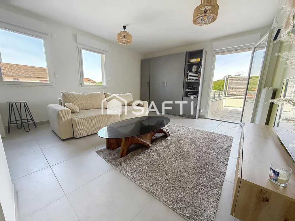 Séjour - Appartement avec Terrasse et Parking à Renage