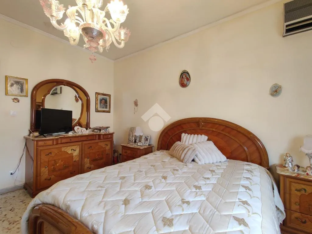 Chambres - Third Floor Flat with Balcony in Villagrazia