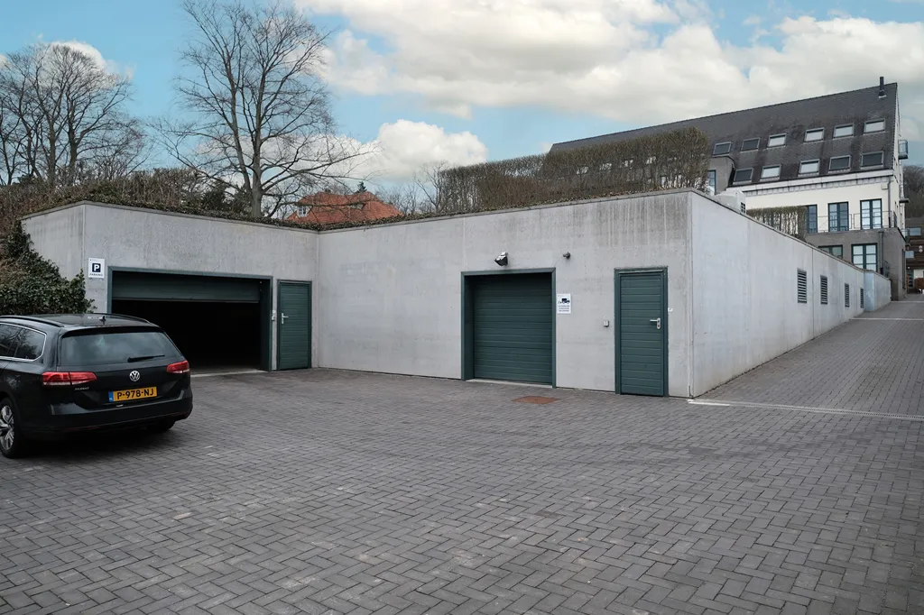 Välivaade - Fully Renovated Office Building in Leuven
