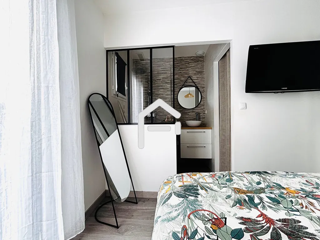 Chambres - Maison Moderne avec Piscine à Merville