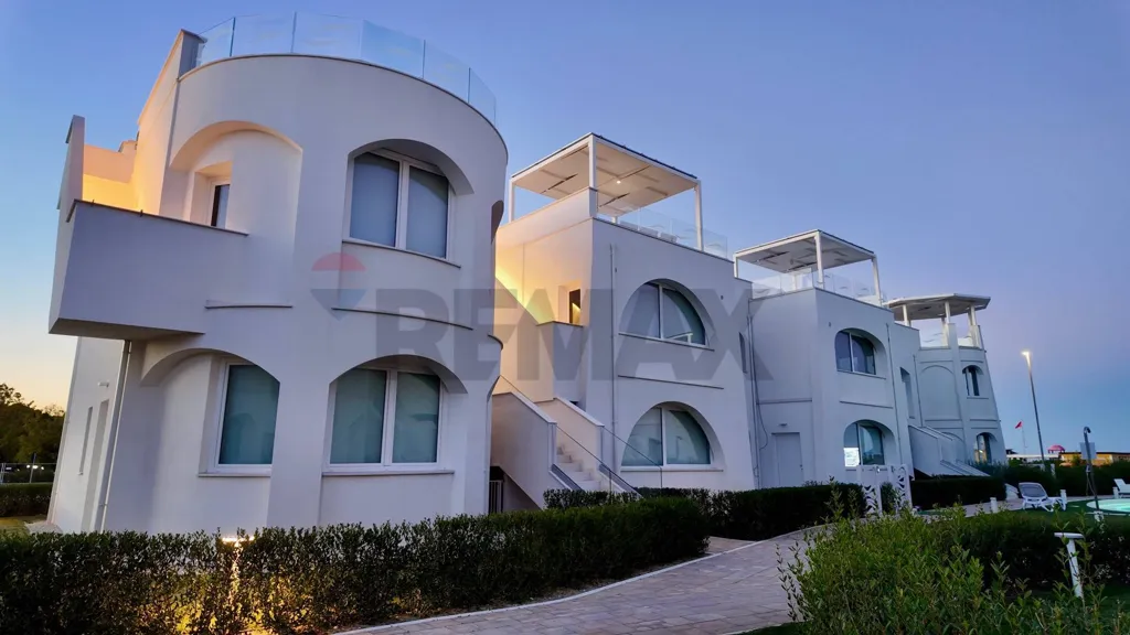 Extérieur - Penthouse with Seafront Terrace in Numana