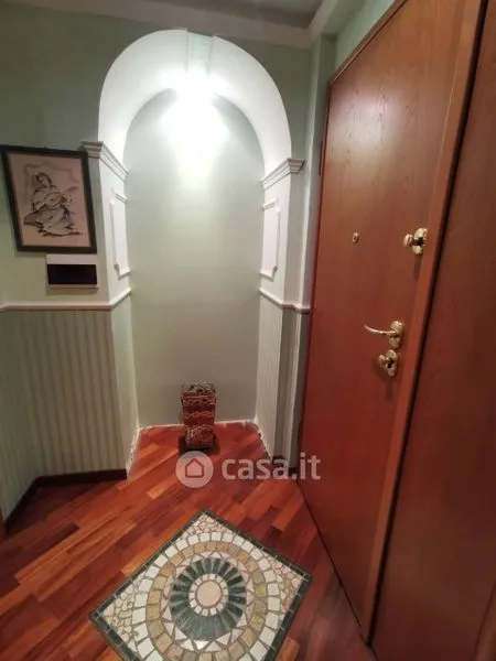 Entrée - Trilocale with Balcony in Historic Centre, Catanzaro