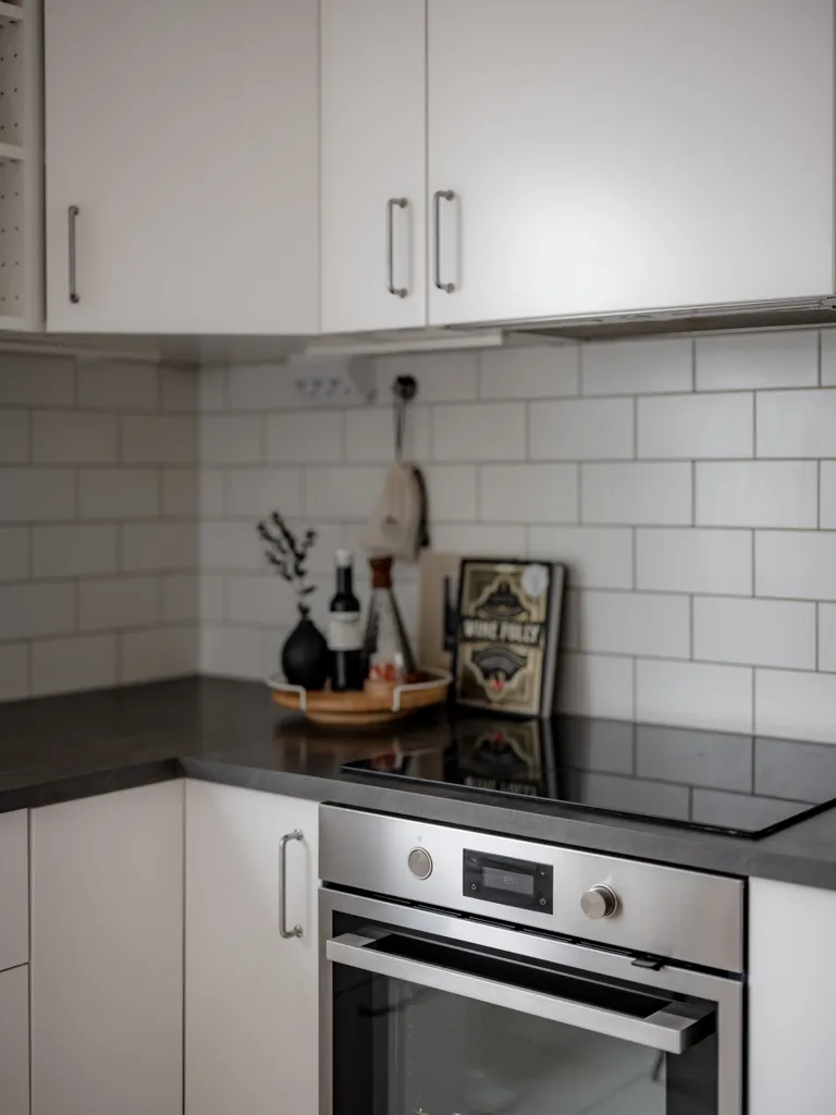 Cuisine - Apartment with South-West Balcony in Danderyd