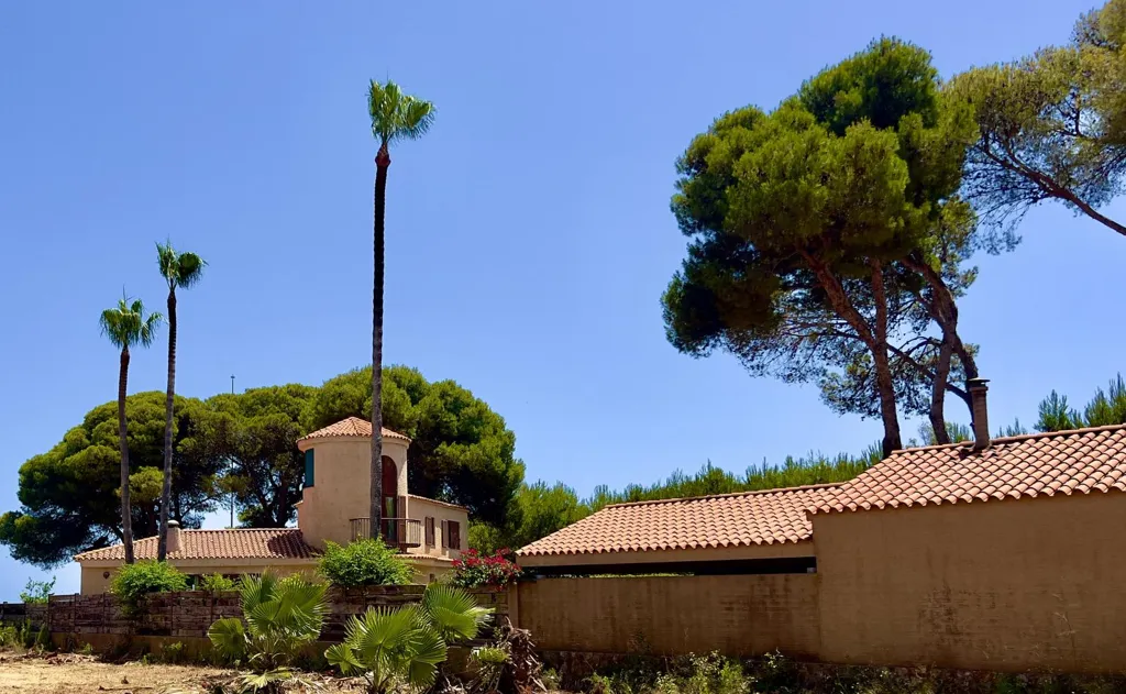 Välivaade - Detached Villa with Seafront Access in Cabanes