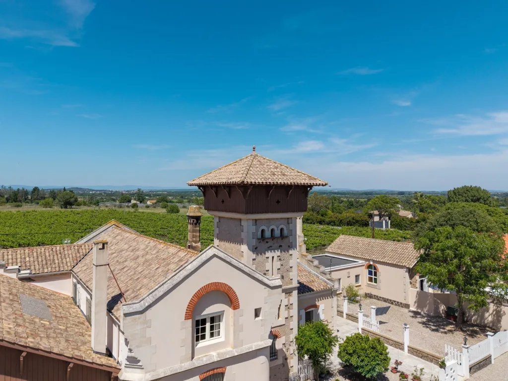 Vue aérienne - Propriété de Château avec Tour à Agde