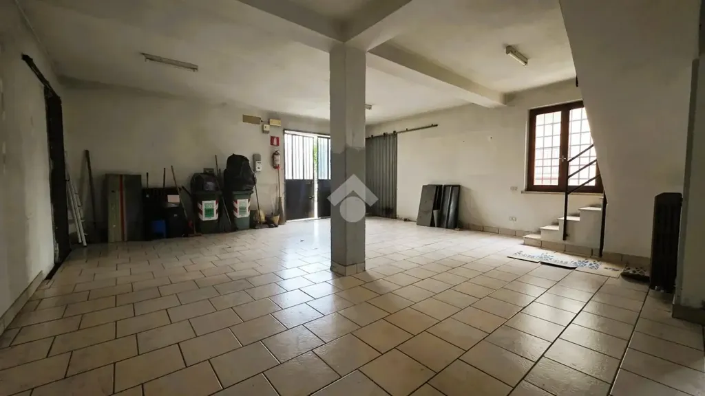 Garage - Villa with Garden in Borgo Virgilio