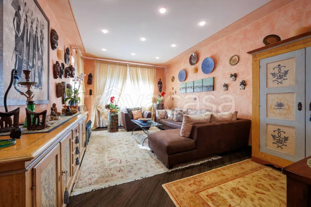 Elutuba - Villa with Private Garden in Trofarello