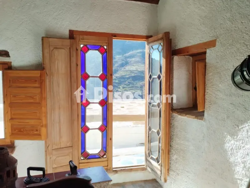 Pièces - Rustic Countryside House with Mountain Views