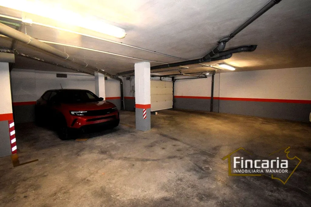 Garage - Penthouse with Bay View in Carrer Penyes