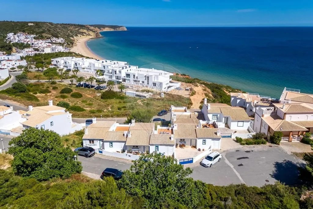 Vue aérienne - Building Plot with Sea Views in Salema