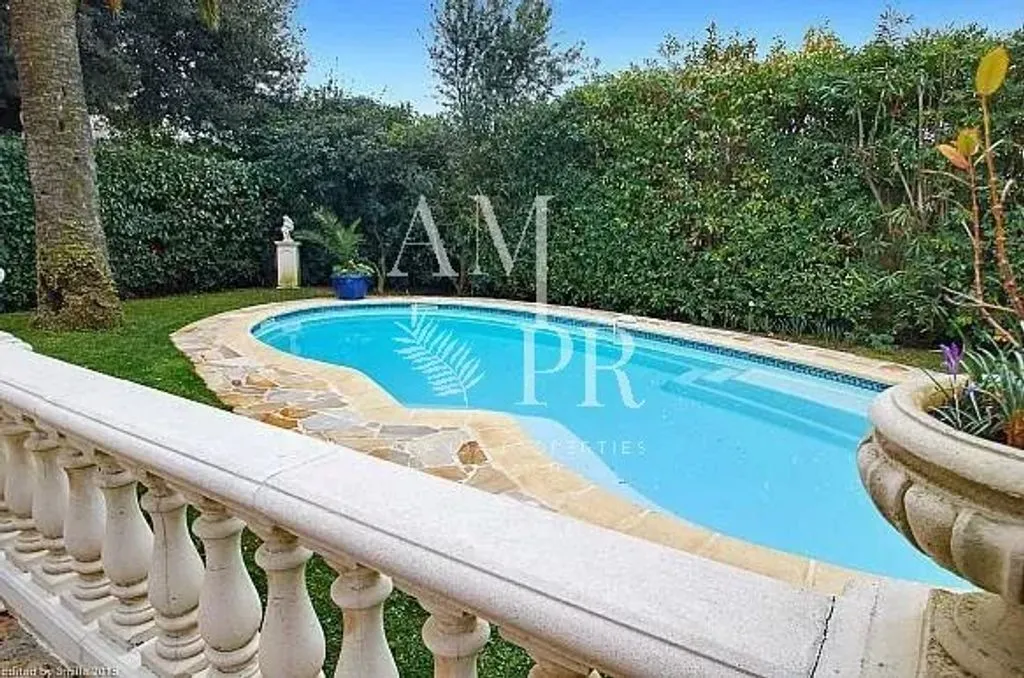 Piscine - Villa Belle Époque avec Piscine à Cannes