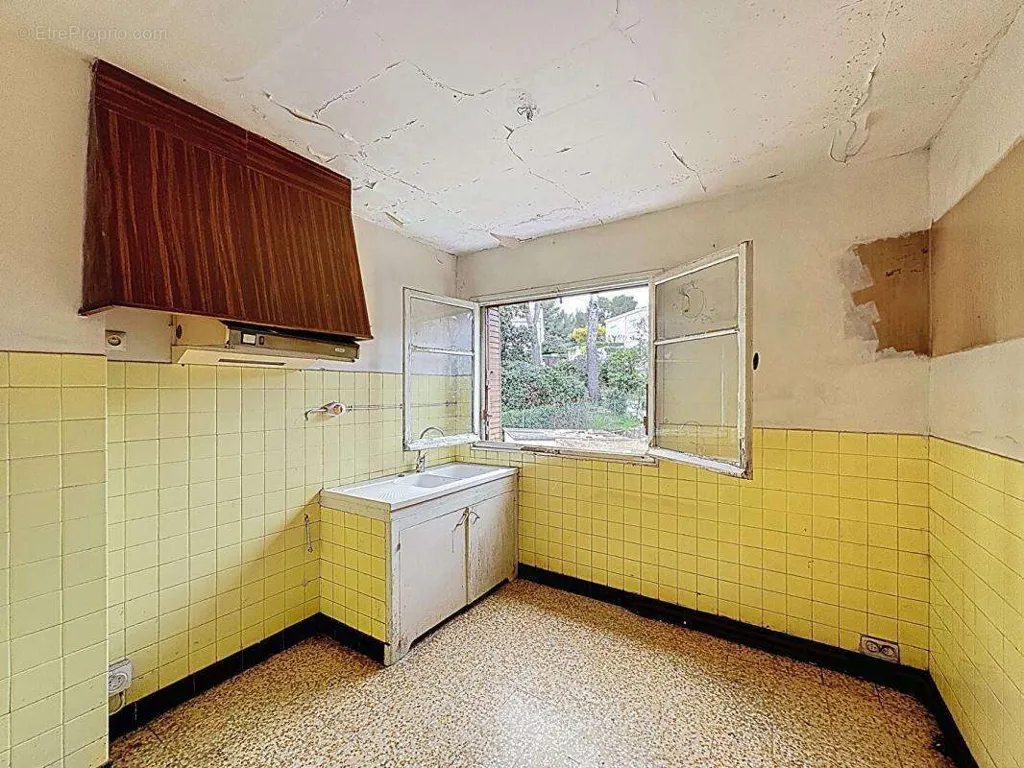 Cuisine - Maison avec Deux Appartements et Jardin à Les Pennes-Mirabeau