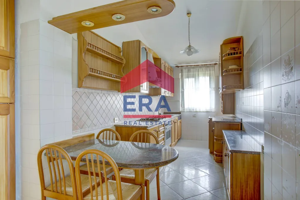 Cuisine - Villa with 4.5-Hectare Park in Ardea