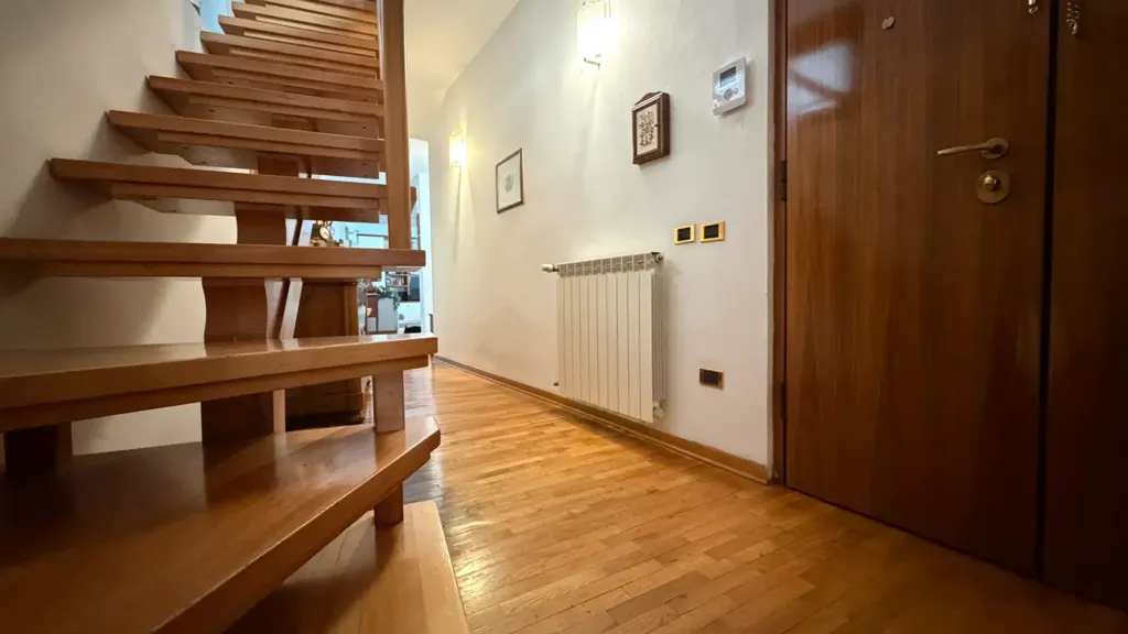 Stanze - Appartamento con terrazza e mansarda a Firenze