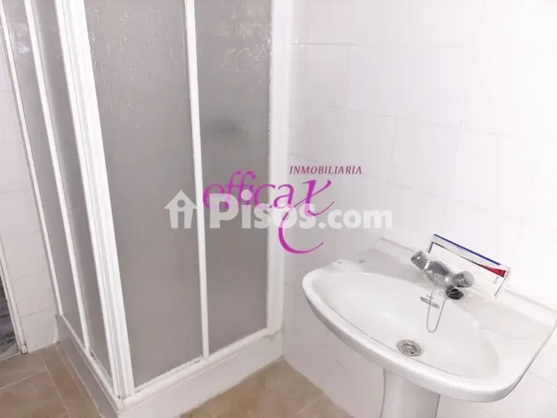 Salles de bain - Centrally Located Flat with Terrace in Torrijos