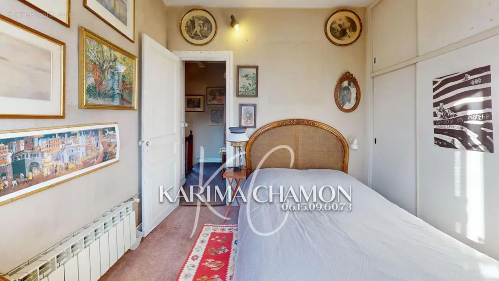 Bedrooms - 5-room house in L'hay-Les-Roses