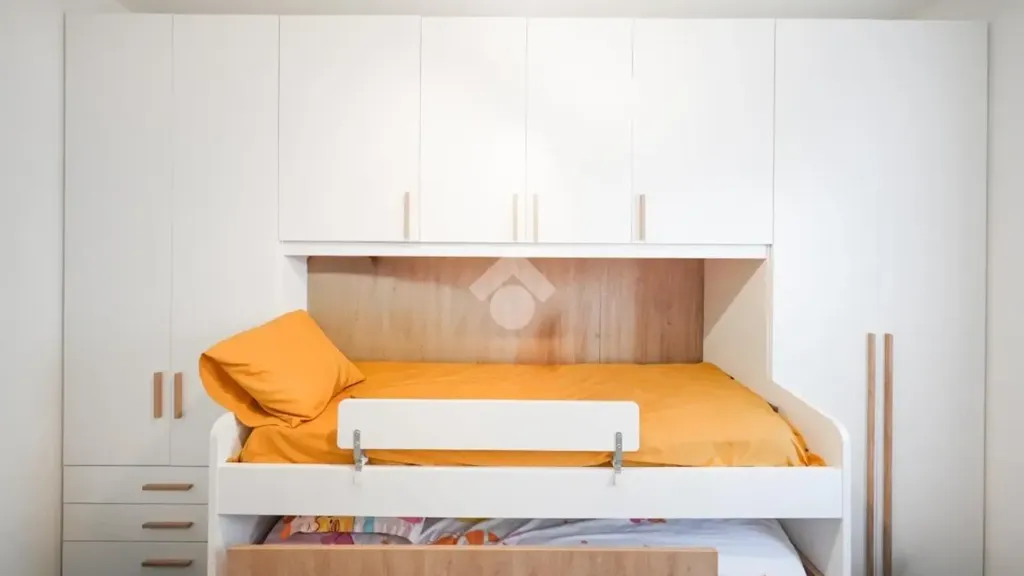 Chambres - Rustic Villa with Balcony in Verano Brianza