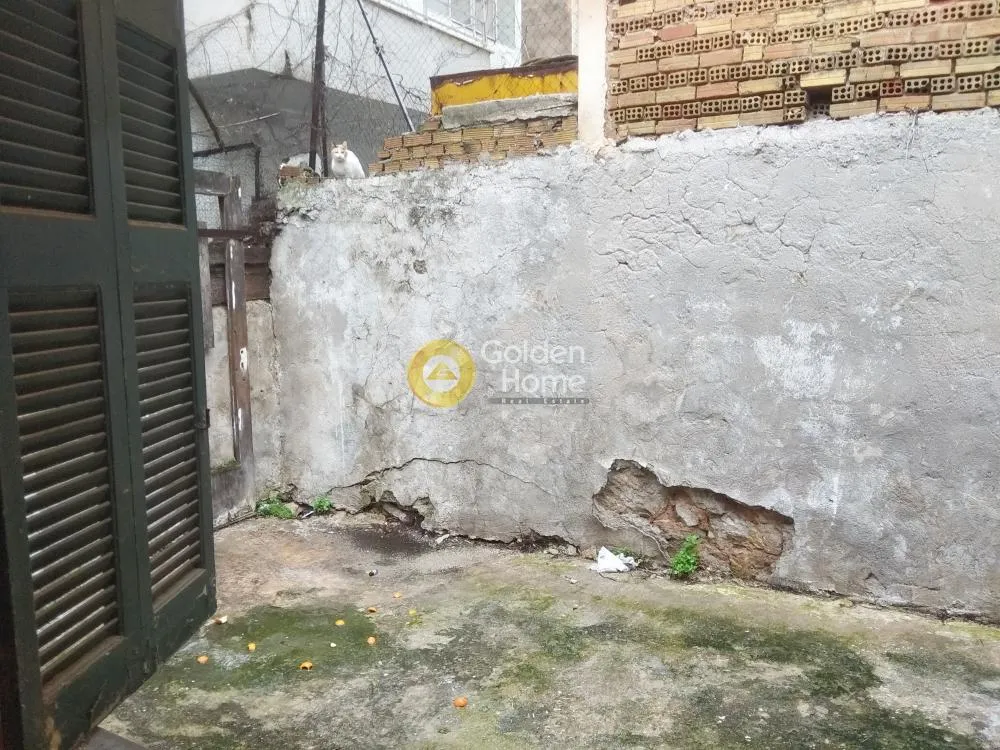 Garden - Plot with Metro Access in Ampelokipoi