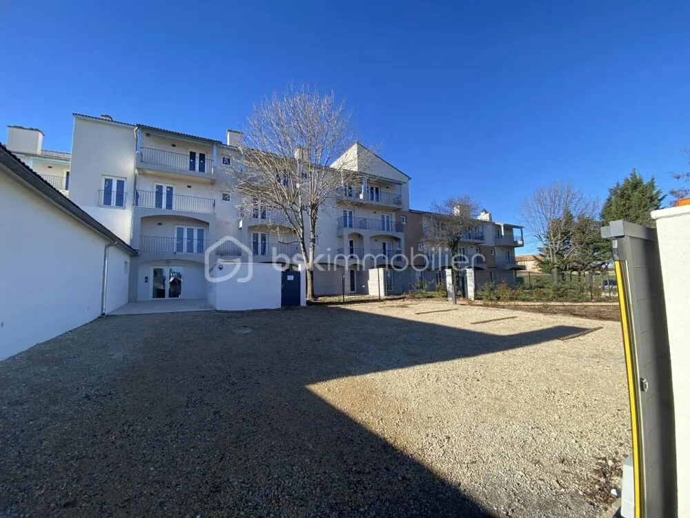 Extérieur - Appartement à Aménager avec Balcons à Saint-Christol