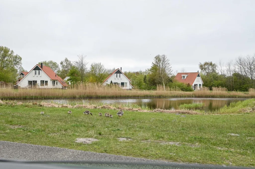 Välivaade - Waterfront Bungalow with Free View in Lauwersoog
