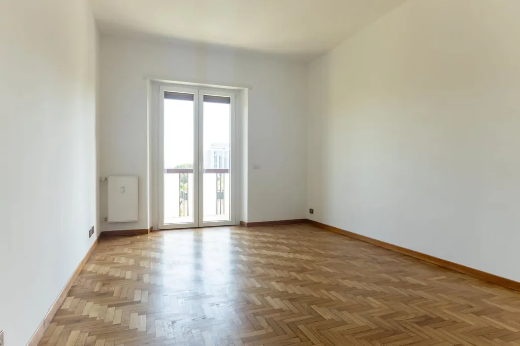 Pièces - Four-Bedroom Apartment with Terrace in Rome