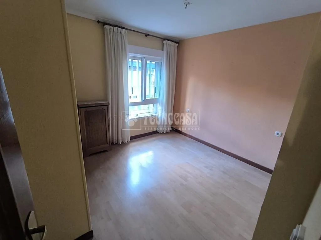 Toad - Penthouse Flat with Terrace in Ciudad Lineal