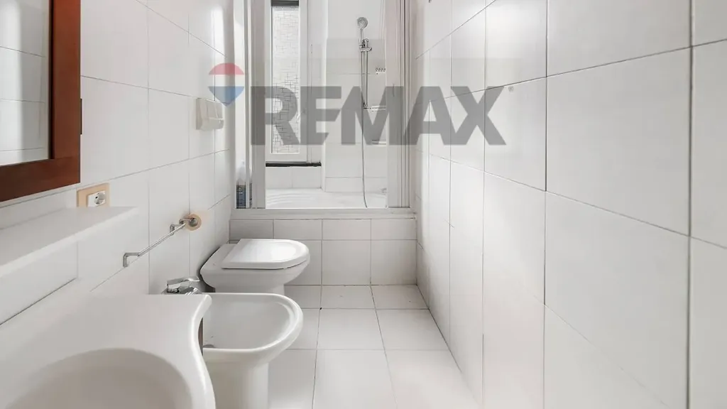 Salles de bain - Restored Two-Bedroom in Sesto San Giovanni