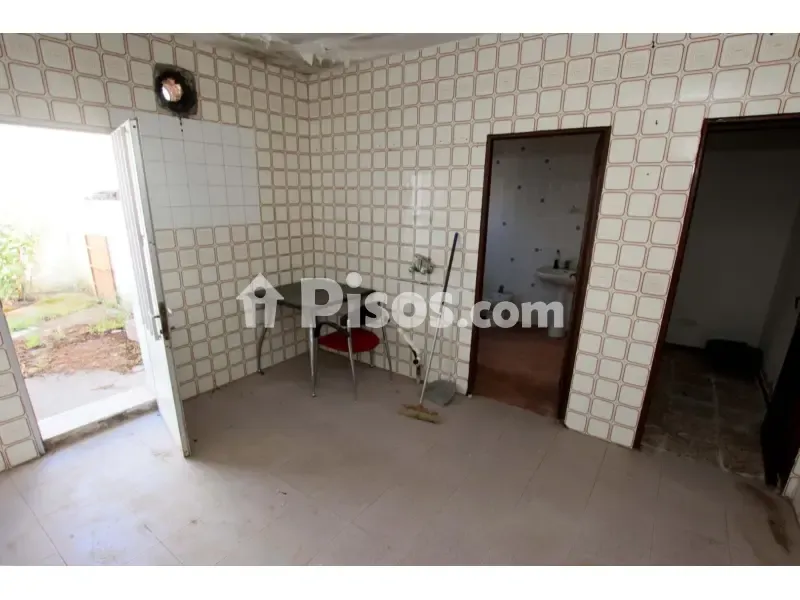 Cucina - Centrally Located House with Patio in La Albuera
