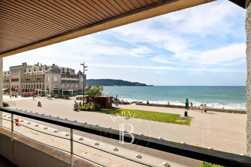 Rõdu - Apartment with Sea View in Hendaye