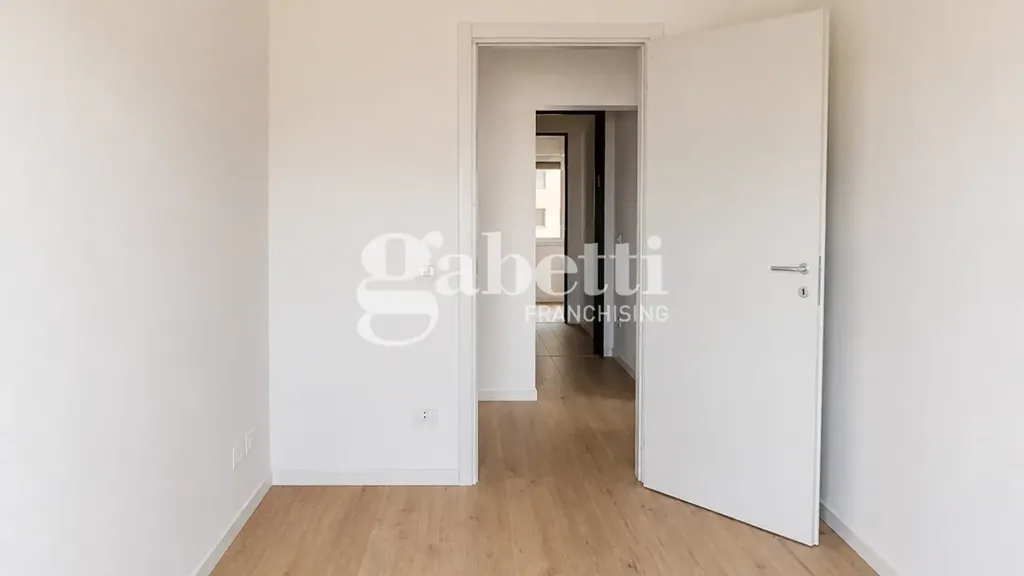 Magamistoad - Fully Rented Trilocale with Balcony in Florence
