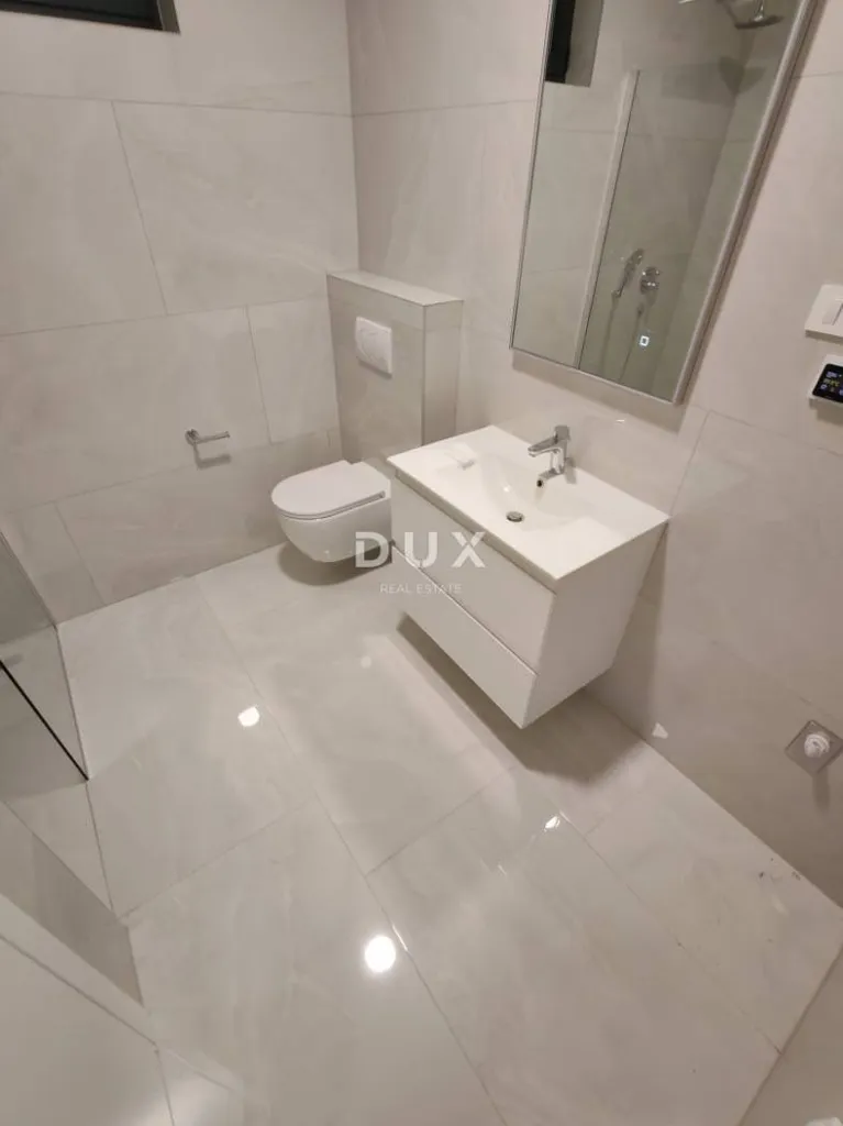 Bathrooms - Modern Ground Floor Flat with Sea View in Rovanjska