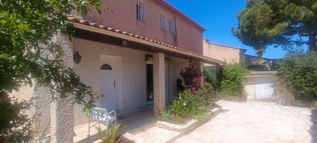Extérieur - Villa Indépendante avec Piscine à Sanary-sur-Mer