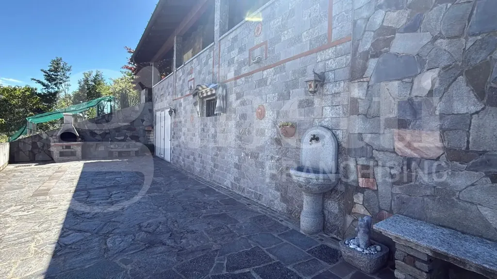 Giardino - Panoramic Villa with Garden in Asso (CO)