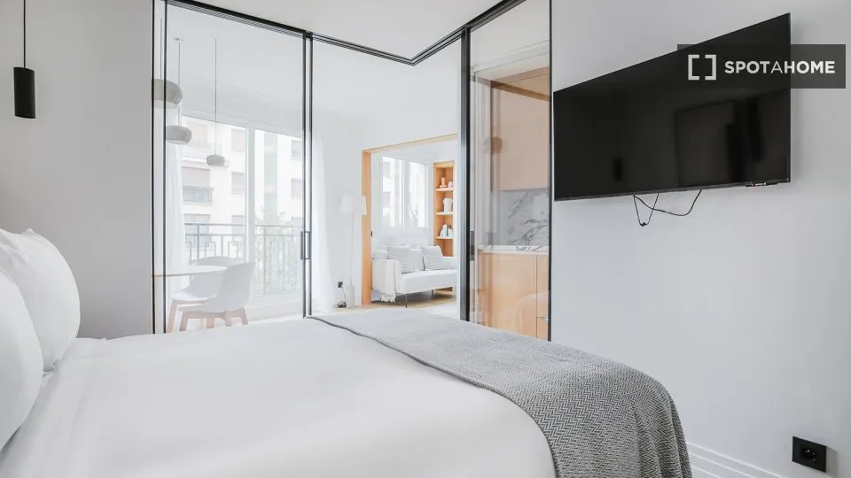 Chambres - Appartement 1 Pièce dans le Triangle d'Or, Paris