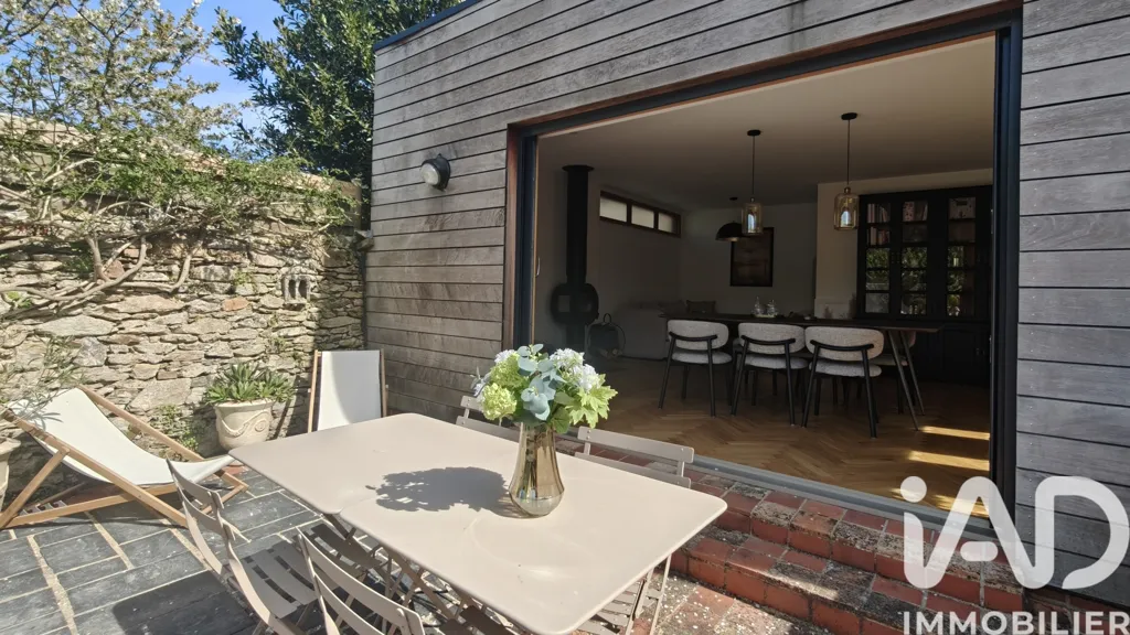 Terrace - Charming Townhouse with Garden in Couëron
