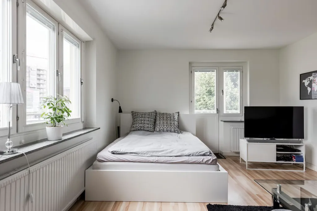 Magamistoad - One-Bedroom Flat with Balcony in Örebro